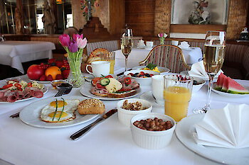 Frühstück - Hotel Hochriegel